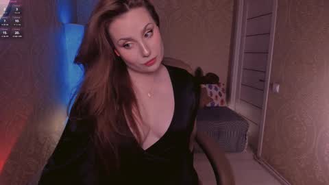 eesmaaarr online show from September 11, 2025, 10:21 pm