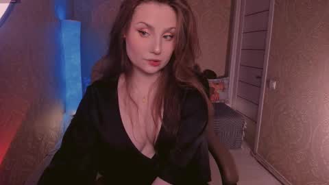 eesmaaarr online show from September 21, 2025, 10:33 pm