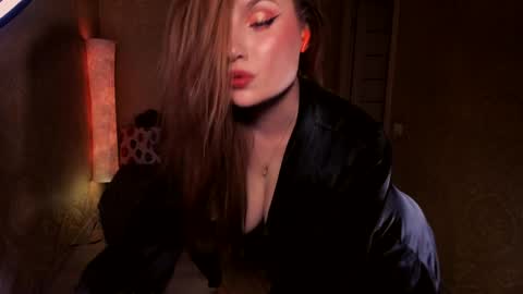 eesmaaarr online show from May 15, 2026, 11:34 pm