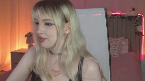 EVA NON NUDE online show from March 30, 2026, 4:41 pm