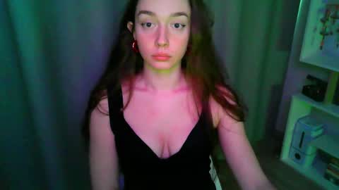effie_balconii online show from December 20, 2025, 12:12 pm