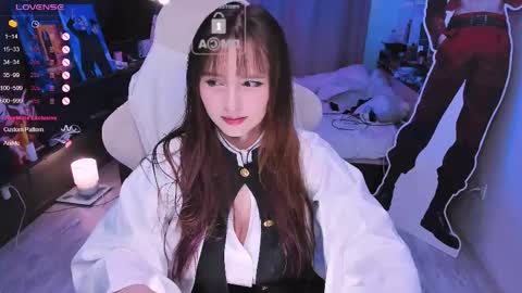 Effie online show from October 25, 2025, 12:13 pm