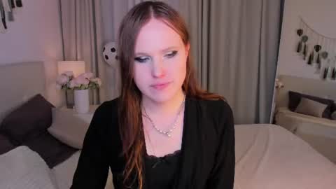 Snapshot of effiemur chatting on July 9, 2026, 9:30 pm Effie Mur online show from July 9, 2026, 9:30 pm