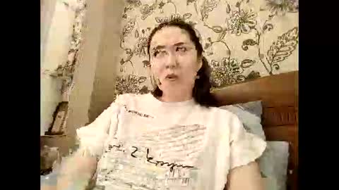 Effy online show from April 26, 2026, 1:31 pm