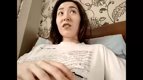 Snapshot of effy007 chatting on May 13, 2026, 12:02 pm Effy online show from May 13, 2026, 12:02 pm