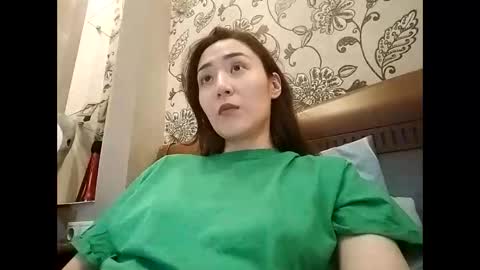 Snapshot of effy007 chatting on June 5, 2026, 4:24 pm Effy online show from June 5, 2026, 4:24 pm
