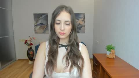 Effy Royse online show from June 7, 2026, 5:38 pm