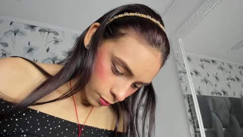 Snapshot of ehotloveaxxx chatting on December 20, 2024, 7:50 pm Valery online show from December 20, 2024, 7:50 pm