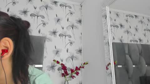 Snapshot of ehotloveaxxx chatting on October 7, 2025, 1:41 pm Valery online show from October 7, 2025, 1:41 pm