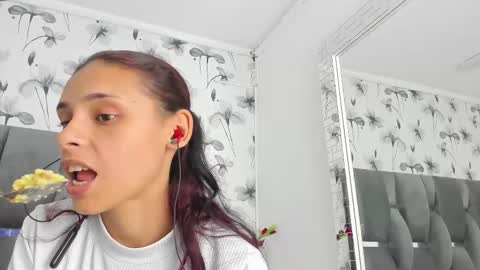 Snapshot of ehotloveaxxx chatting on October 9, 2025, 4:49 pm Valery online show from October 9, 2025, 4:49 pm