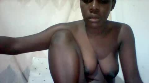 Snapshot of eileen_en chatting on May 21, 2026, 2:51 am eileen_en online show from May 21, 2026, 2:51 am