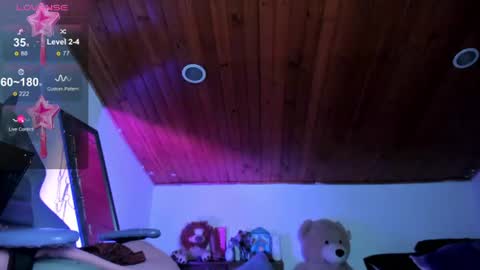 eileen_pinkman online show from June 21, 2026, 5:32 am