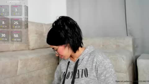 Snapshot of eileenestrada chatting on October 24, 2025, 3:03 am Eileen from your heart online show from October 24, 2025, 3:03 am