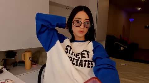 Snapshot of eileenford chatting on July 25, 2026, 5:32 pm EileenFord online show from July 25, 2026, 5:32 pm