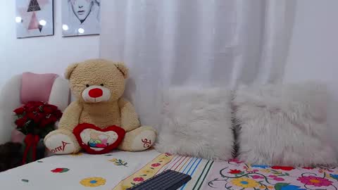 Snapshot of eileenmost chatting on February 14, 2025, 11:09 pm eileenmost online show from February 14, 2025, 11:09 pm