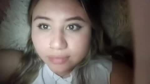 EIMY   MODEL INDEPENDENT online show from February 20, 2026, 6:26 am