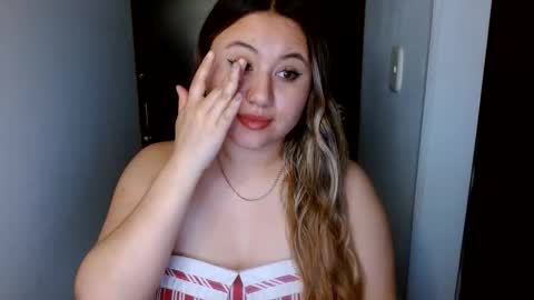 Snapshot of eimy_collin chatting on May 21, 2026, 6:42 am EIMY MODEL INDEPENDENT online show from May 21, 2026, 6:42 am