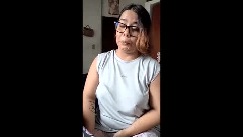 eimy_saenzz online show from February 12, 2026, 7:09 pm