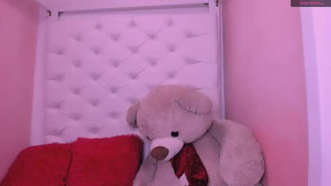 Snapshot of eimy_skinny chatting on April 26, 2026, 1:20 pm eimy online show from April 26, 2026, 1:20 pm