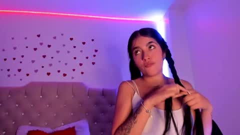 eimyy_rouse online show from March 4, 2026, 8:37 pm