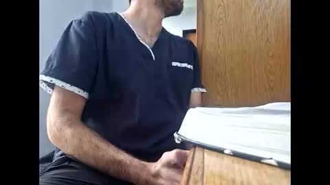 Snapshot of eirickr chatting on March 5, 2026, 7:54 pm eirickr online show from March 5, 2026, 7:54 pm