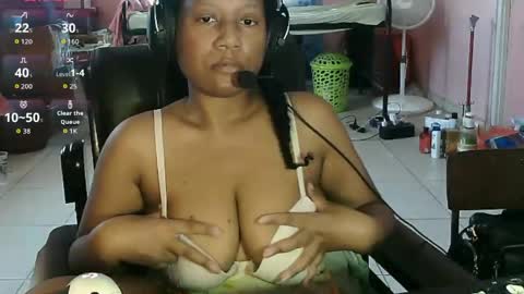 Eirondra Valeen online show from May 25, 2026, 1:06 pm