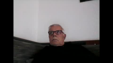 Snapshot of eisbaer1957 chatting on November 16, 2025, 1:17 pm eisbaer1957 online show from November 16, 2025, 1:17 pm