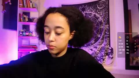 Ela  Help me reach 100 thumbs up online show from February 2, 2026, 5:39 am