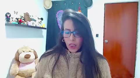 ela_3611 online show from December 31, 2024, 5:44 am