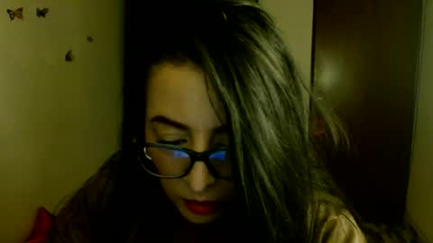 Snapshot of ela_3611 chatting on August 7, 2026, 1:40 am ela_3611 online show from August 7, 2026, 1:40 am