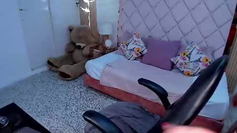 Snapshot of ela_beli chatting on July 18, 2026, 7:28 pm Ela Beli online show from July 18, 2026, 7:28 pm