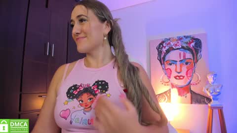 Snapshot of ela_ps chatting on February 1, 2025, 2:45 pm LOREIN online show from February 1, 2025, 2:45 pm