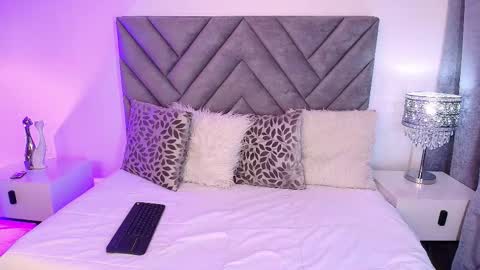 elaa_queen online show from February 26, 2026, 4:39 pm