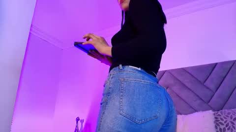 elaa_queen online show from March 13, 2026, 7:42 pm