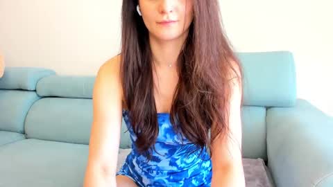 Snapshot of elaanna chatting on February 24, 2025, 1:53 pm Ela online show from February 24, 2025, 1:53 pm