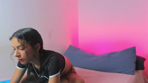 Snapshot of elagrace_ chatting on July 6, 2026, 4:31 am Ela33 online show from July 6, 2026, 4:31 am