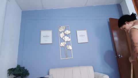 elah_sophia2 online show from October 16, 2025, 1:28 am