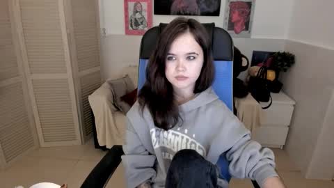 Your sweet girl online show from September 30, 2025, 8:25 pm