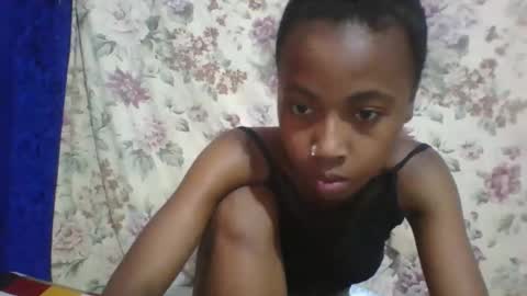 Snapshot of elalia1234 chatting on November 17, 2025, 8:09 am elalia1234 online show from November 17, 2025, 8:09 am