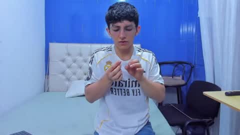 Snapshot of elangiraldo chatting on June 20, 2026, 9:39 pm Elan Giralon online show from June 20, 2026, 9:39 pm