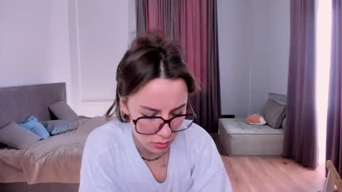 ELA 3 online show from March 10, 2026, 6:18 am