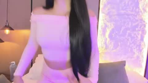 elara_bloom_ online show from June 27, 2026, 2:16 am
