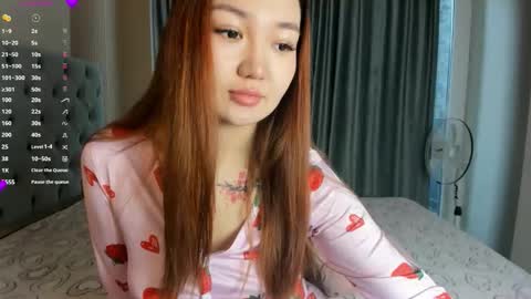 Snapshot of elarahaze chatting on September 10, 2025, 6:13 am Elara online show from September 10, 2025, 6:13 am