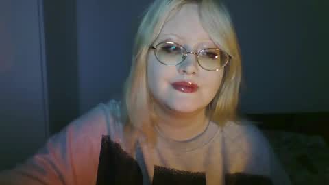 Snapshot of elayne_sweet chatting on June 6, 2026, 6:07 am elayne_sweet online show from June 6, 2026, 6:07 am