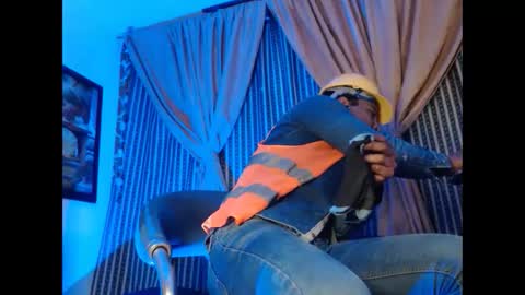 Snapshot of elcaballeroblack chatting on October 3, 2025, 5:43 pm elcaballeroblack online show from October 3, 2025, 5:43 pm