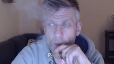 Snapshot of elculiador2207 chatting on December 4, 2024, 10:19 pm Timm online show from December 4, 2024, 10:19 pm