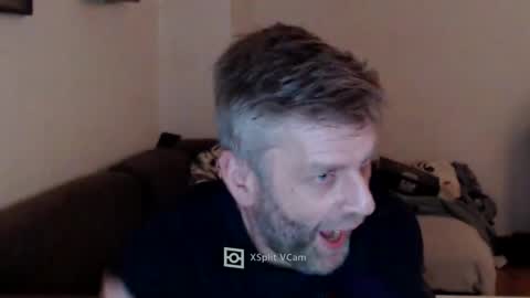 Snapshot of elculiador2207 chatting on December 31, 2024, 8:02 pm Timm online show from December 31, 2024, 8:02 pm