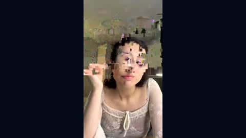 Snapshot of eleanorefrens chatting on July 3, 2026, 3:07 pm Alice online show from July 3, 2026, 3:07 pm