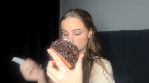 Kelly online show from February 26, 2026, 3:33 pm