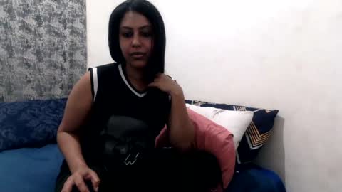 Isabella online show from June 14, 2026, 7:38 pm
